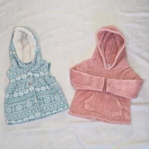 Carter's Bundle Of Two Toddler Girls Hooded Vest & Pullover.
